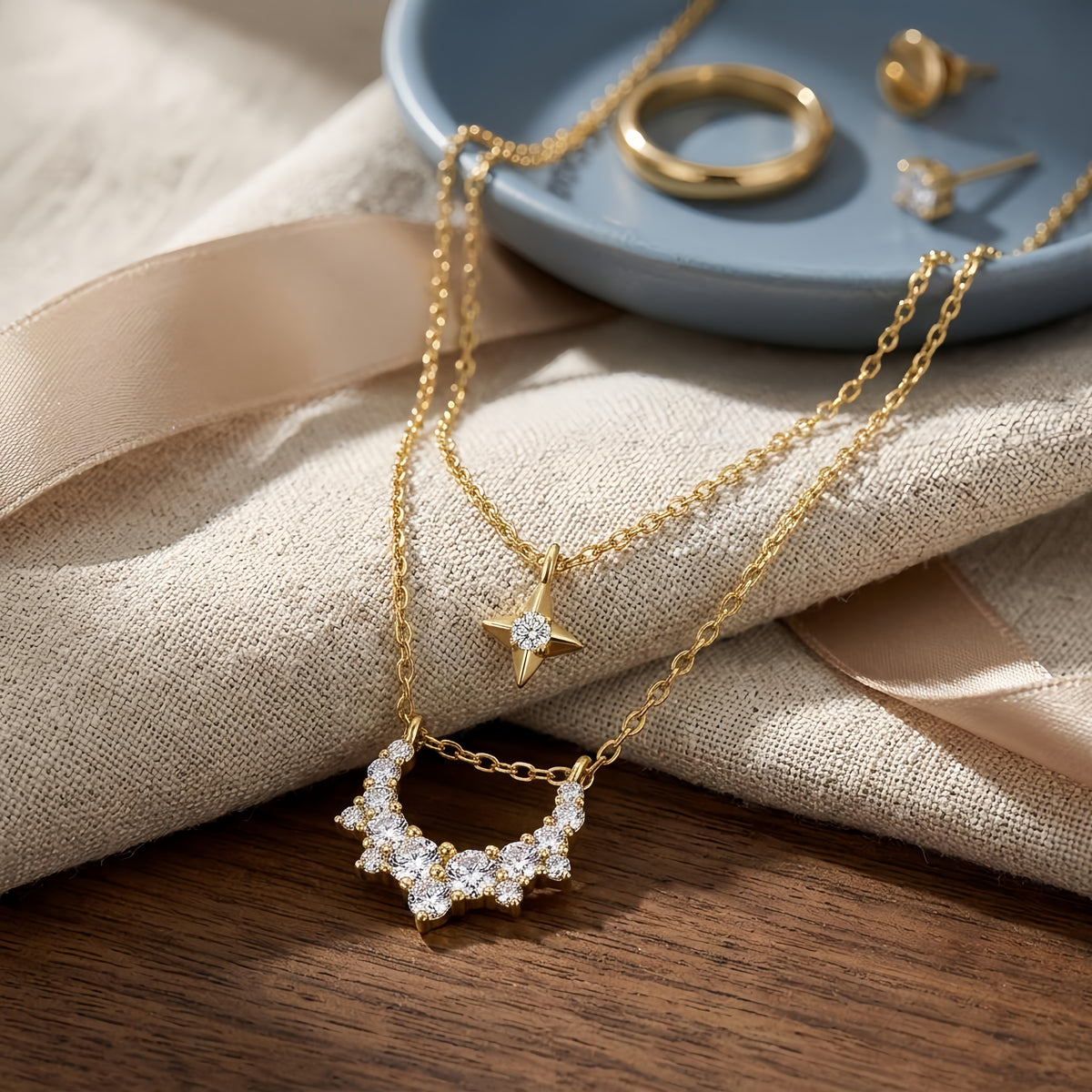 Double-Layer Celestial Star and Curved Pendant Necklace – Polished Finish