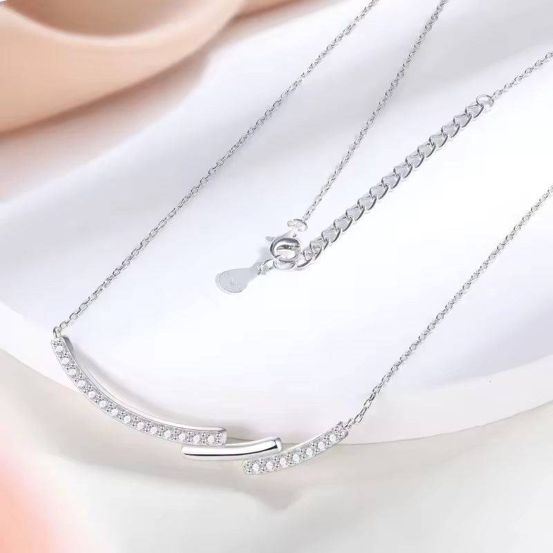 Luxury Chic Minimalist Chain